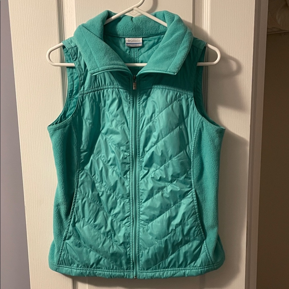 Columbia Aqua Sleeveless Jacket